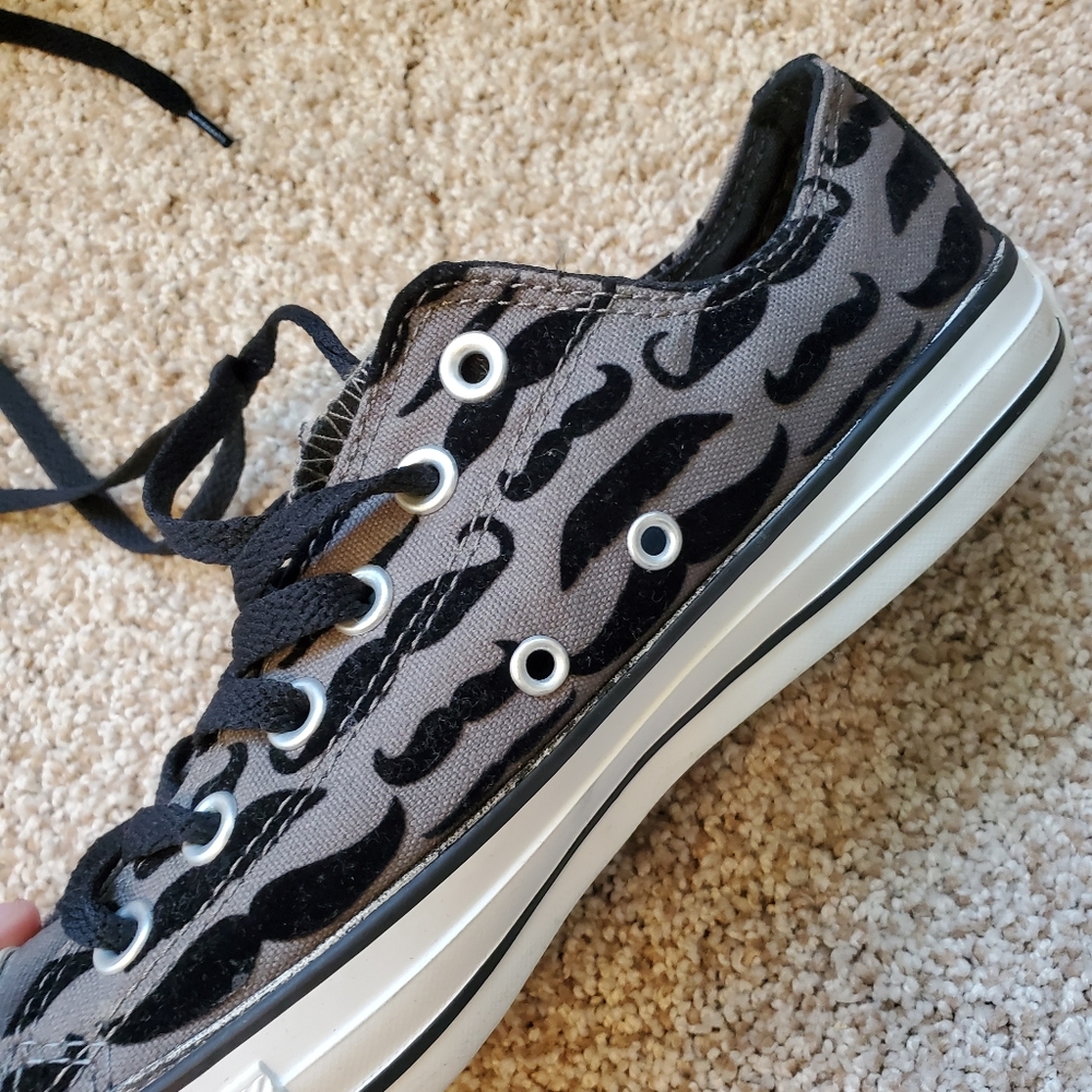 EUC Mustache Chucks
